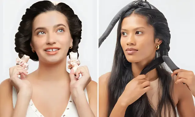 Deux femmes montrent comment garder ses boucles la nuit avec des bigoudis en tissu.